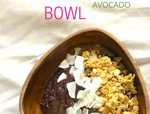 apple / berry / beetroot / avocado smoothie bowl